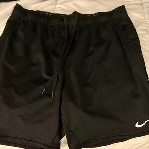 Mens size large Nike shorts